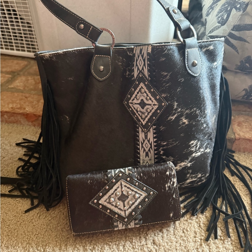 Stylish Black and Brown Women's Bag Set
